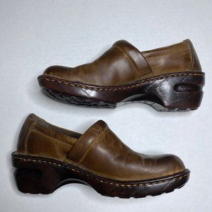 BOC Born Concept Womens Sz 6.5 M Brown Leather Slip On Clogs Mules Shoes Casual